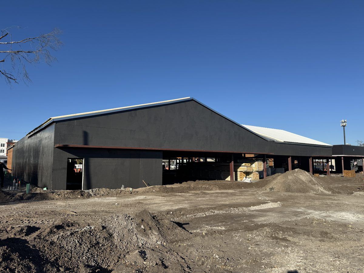 Air and water barrier on a large commercial building envelope